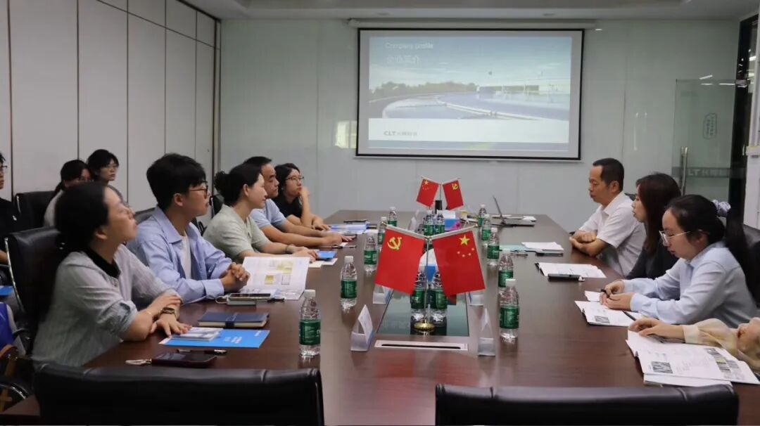 暨南大学环境与气候学院师生到访长隆科技2.jpg